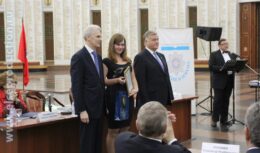 Соорганизация торжественных мероприятий, посвященных итогам реализации проекта Центра Национальной Славы  «Служение Отечеству: события и имена» в 2011-м году (ноябрь 2011, Центральный музей Великой Отечественной войны)