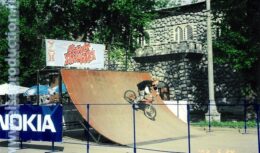 Презентация моделей 5510 и 3300 «Nokia» (2004)