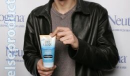 Презентация новой линии косметики по уходу за кожей Johnson & Johnson