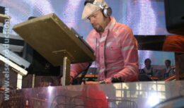 Презентация нового музыкального телефона N91 компании Nokia