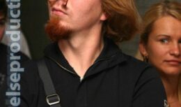 Презентация телефона N90 компании Nokia