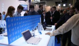 Разработка дизайн-проекта и застройка стенда для компании «Yota» на выставке «Связь-Экспокомм 2009» (май 2009, ЦВК «Экспоцентр»)