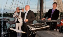 День рождения (июнь 2011, Теплоход «Кастор-1»)