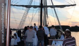 День рождения (июнь 2011, Теплоход «Кастор-1»)