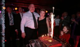 День рождения (декабрь 2009, ресторан «Next Door»)