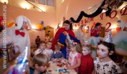 Детский день рождения (декабрь 2011, Ломоносовский частный детский сад)