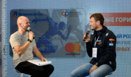 Разработка дизайна, застройка выставочного стенда и организация активностей на ЭКСПО <br> и в стартово-финишном городке — проект «ПРОМСВЯЗЬБАНК МОСКОВСКИЙ МАРАФОН» <br> (сентябрь 2017, СК «Лужники»)